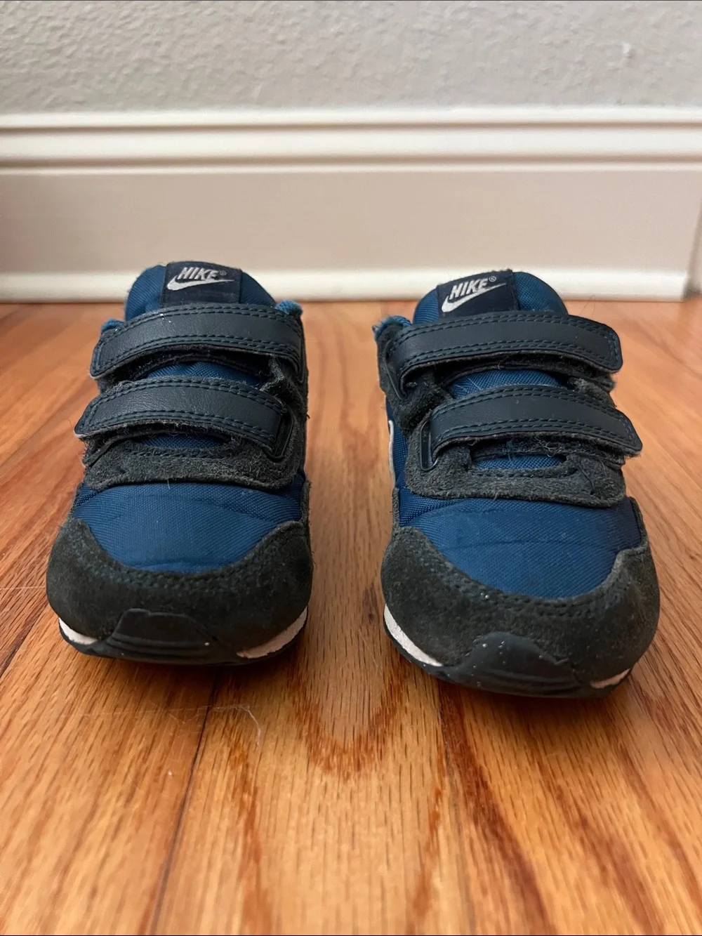 NIKE MD Valiant 8C Toddler Marina Navy Blue Suede Sneakers Shoes CN8560-405